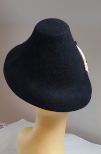 30's Styled tilt hat