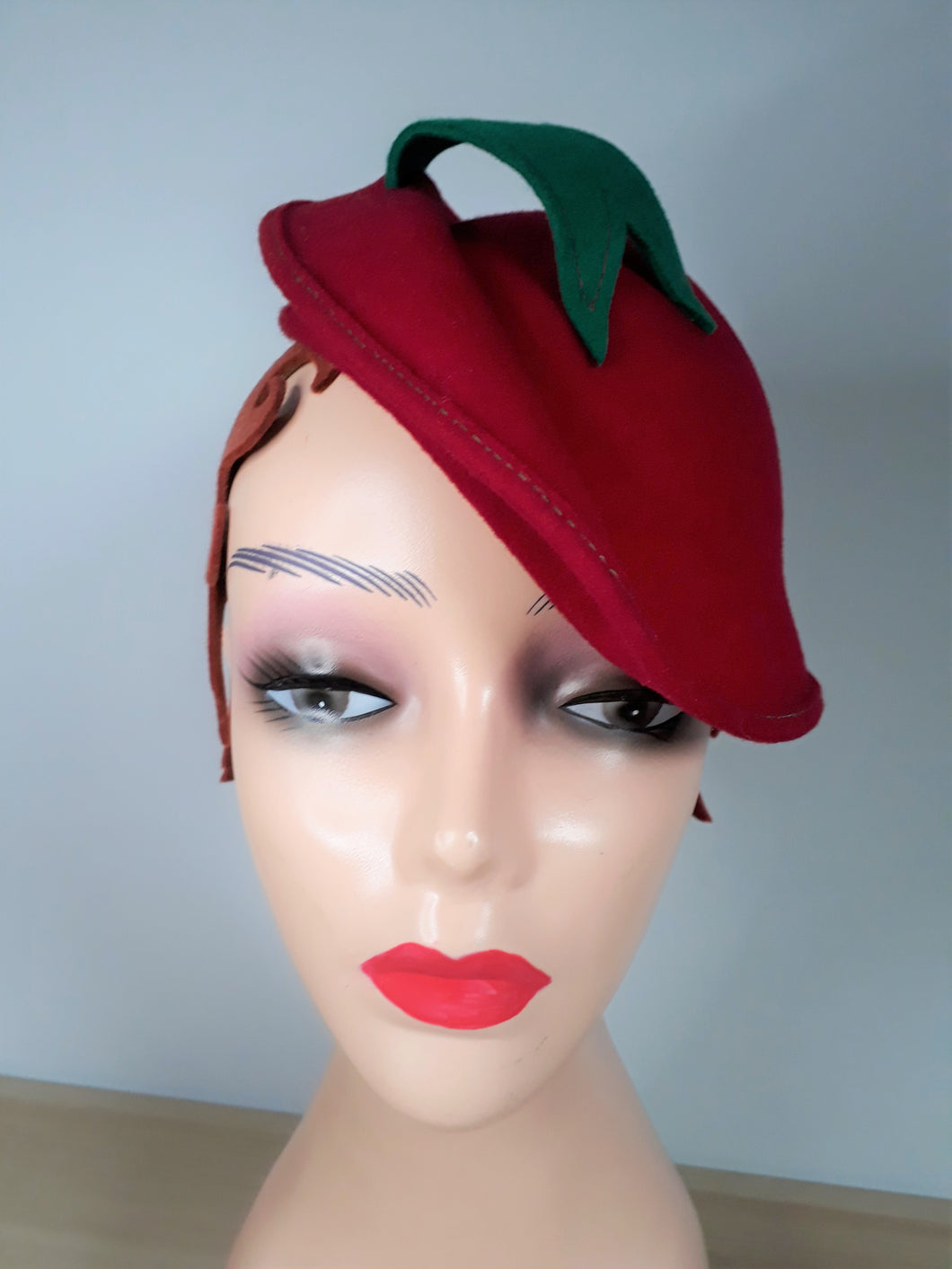 1930s style Side Pleat Cap