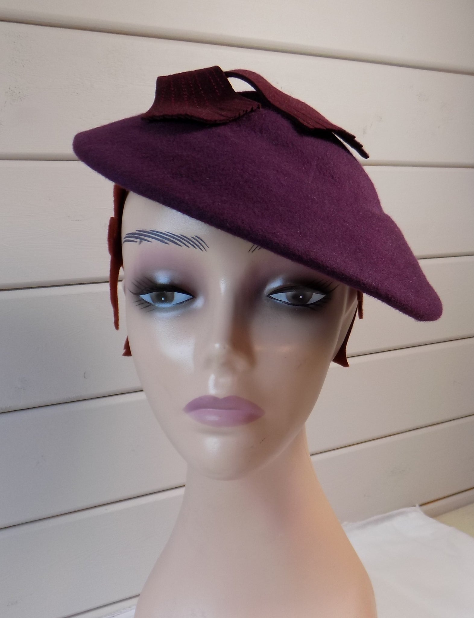 Saucer hat hot sale
