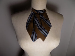 30's/40's Inspired Jabot