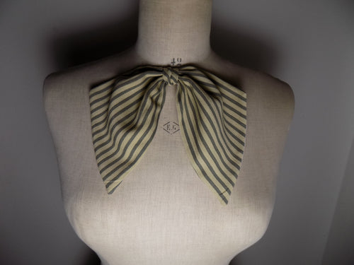 Deco Style Detachable Bow