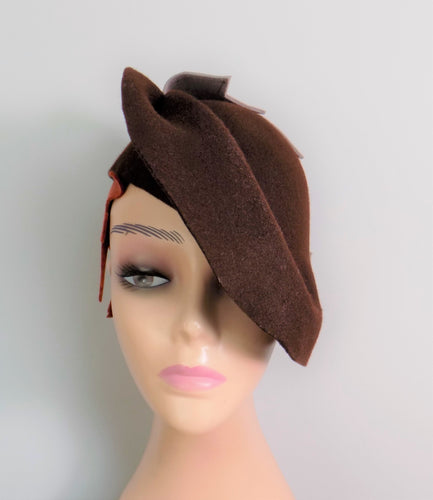 Ava Tilt Hat Chocolate/ Mocha Flash