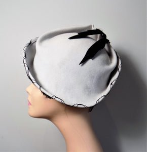 1930s style Tilt Hat Pale Grey